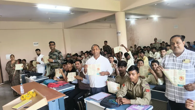 टीबी मुक्त भारत अभियान के तहत एनसीसी कैडेट्स को दिया गया टीबी वॉलेंटियर प्रशिक्षण